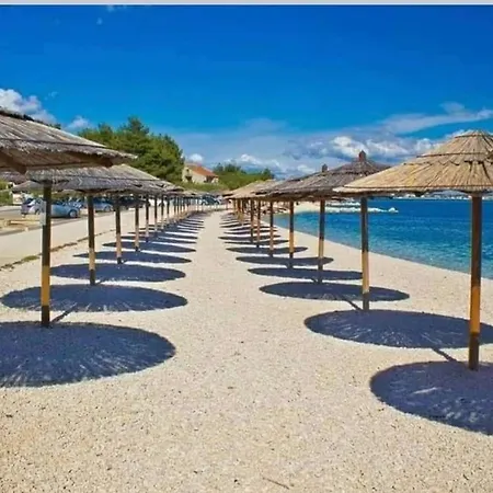 Appartamento Zwei In Kroatien Vir